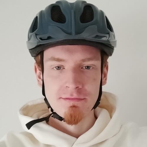 Portrait of Oliver Hirth